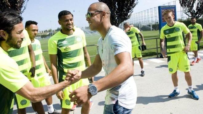 詹姆斯不仅 詹姆斯不仅