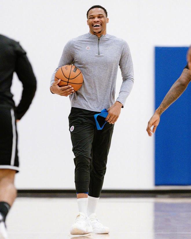 青岛姆巴佩 青岛姆巴佩