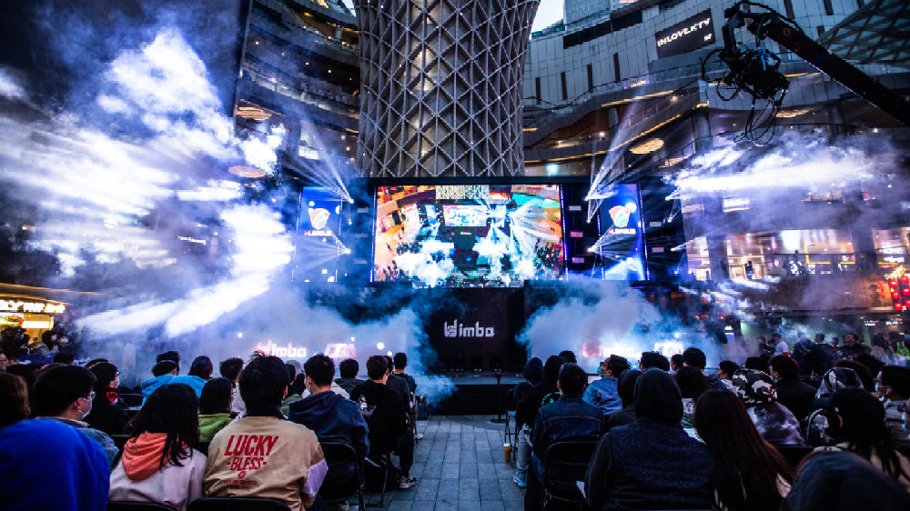 类杯赛中走 类杯赛中走